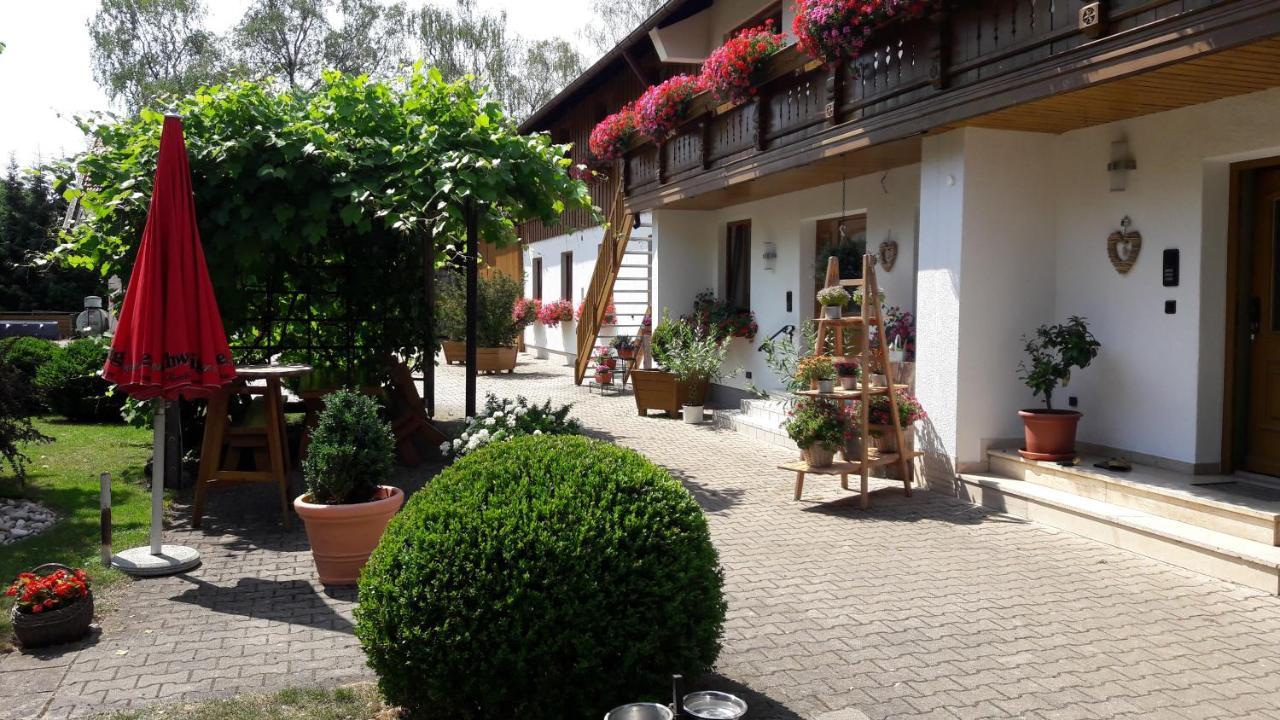 Pension Zum Krug, Messe Muenchen Hergolding Zewnętrze zdjęcie
